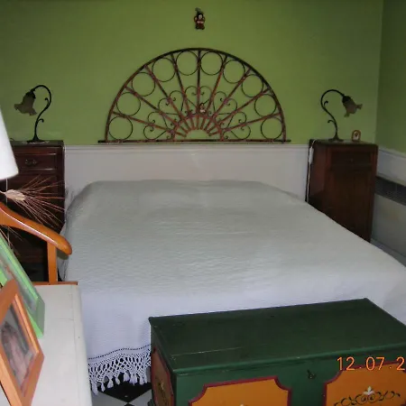 Charming, Central Attic *